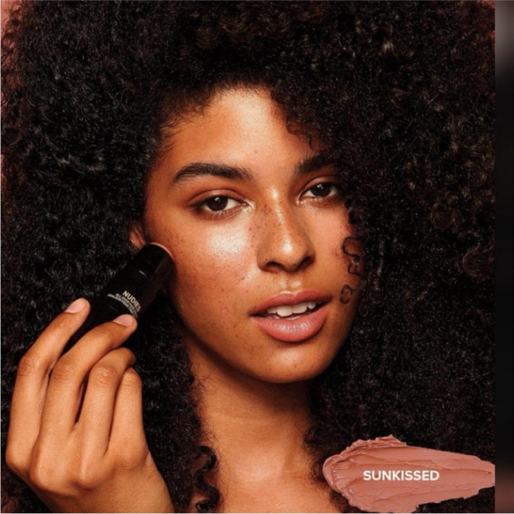 NUDESTIX Nudies Matte All Over Face Bronze Color in Sunkissed NIB - Picture 10 of 10
